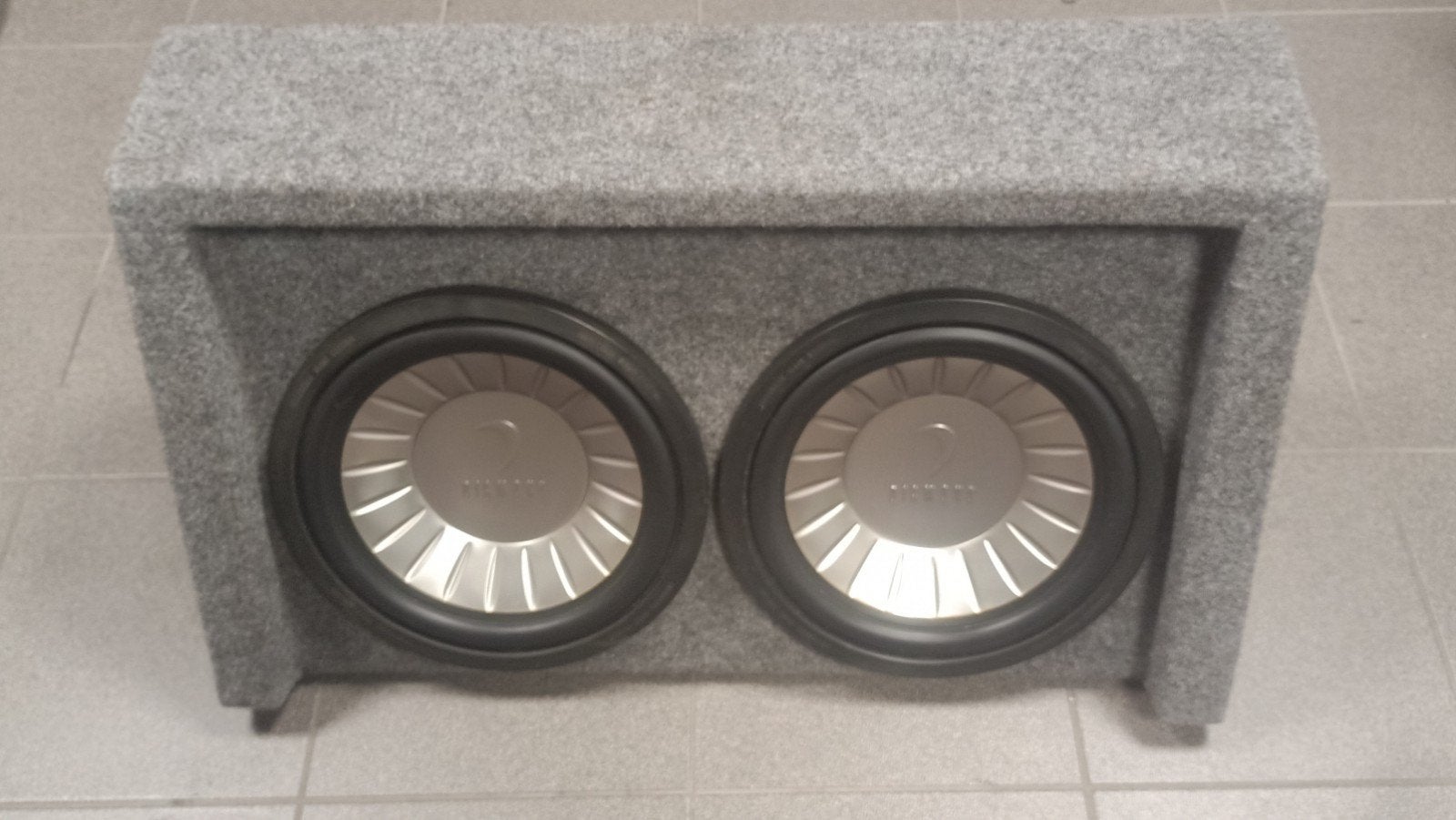 kist met 2 SQ subwoofers Diamond audio M5 122.8 audiofiel SQ, Auto diversen, Ophalen, Zo goed als nieuw
