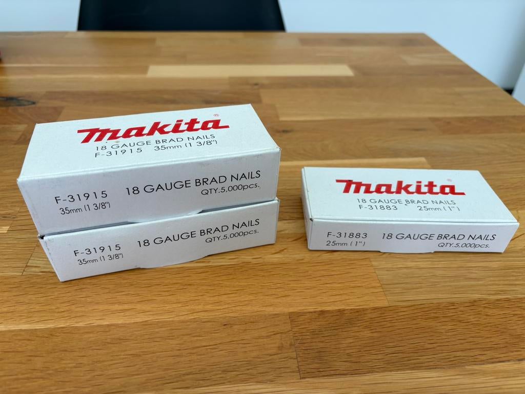 Makita 2 F-31915 et 1 F-31883, Enlèvement, Neuf