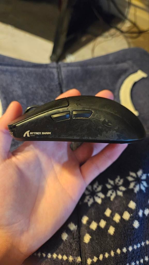 R11 Ultra Attack Shark, Enlèvement