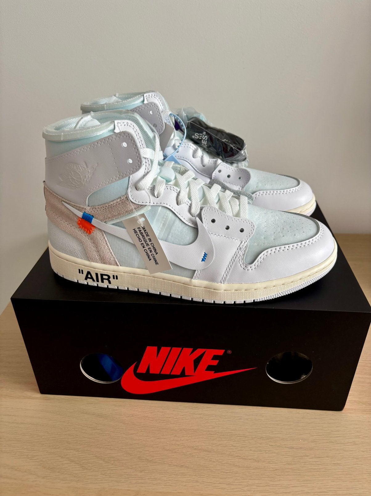 Nike Air Jordan 1 Retro High OG SP VAA x Blanc cassé, Vêtements | Hommes, Chaussures, Neuf, Baskets, Blanc, Enlèvement ou Envoi