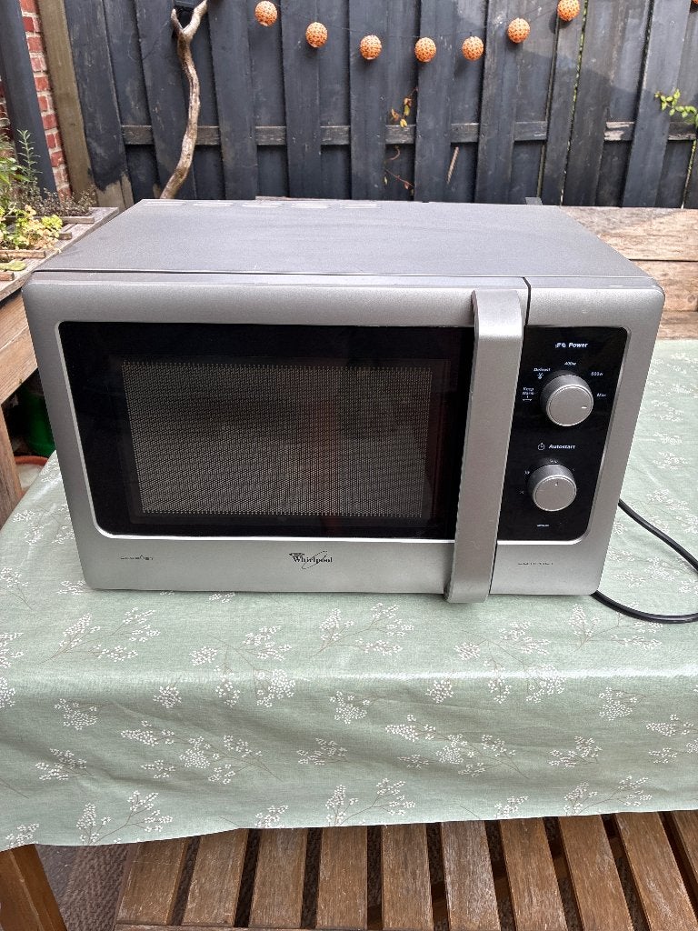 Microgolfoven Whirlpool, Elektronische apparatuur, Microgolfovens, Ophalen, Gebruikt, Vrijstaand, Minder dan 45 cm