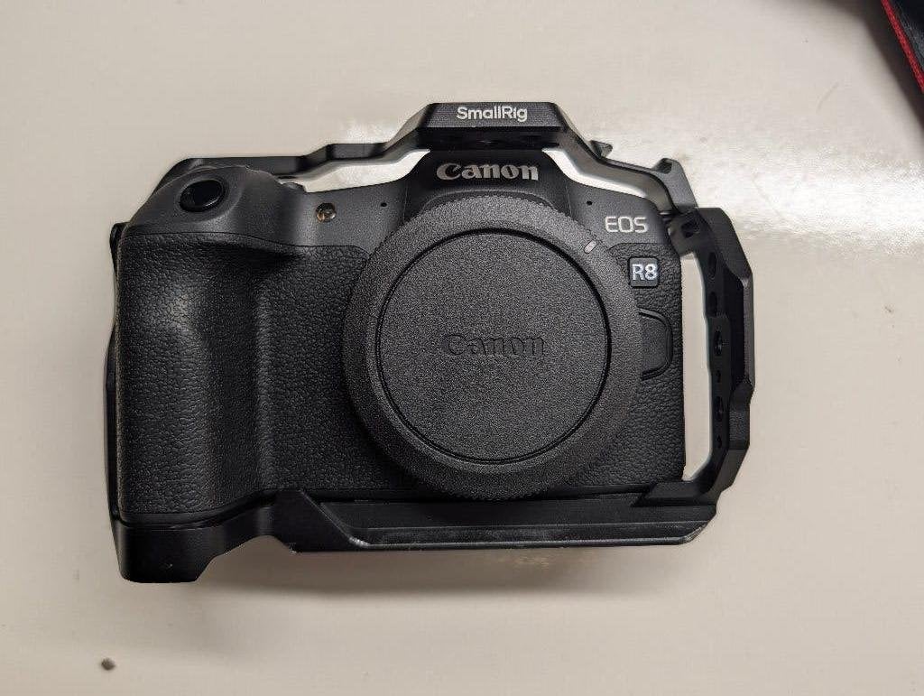 Canon EOS R8 - GARANTIE - neuf + Cage Smallrig, TV, Hi-fi & Vidéo, Appareils photo numériques, Comme neuf, Appareil photo hybride