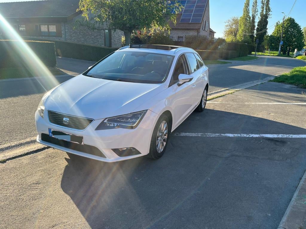 SEAT LEON ST PANO ROOF, Autos, Euro 5, Achat, Break, Particulier