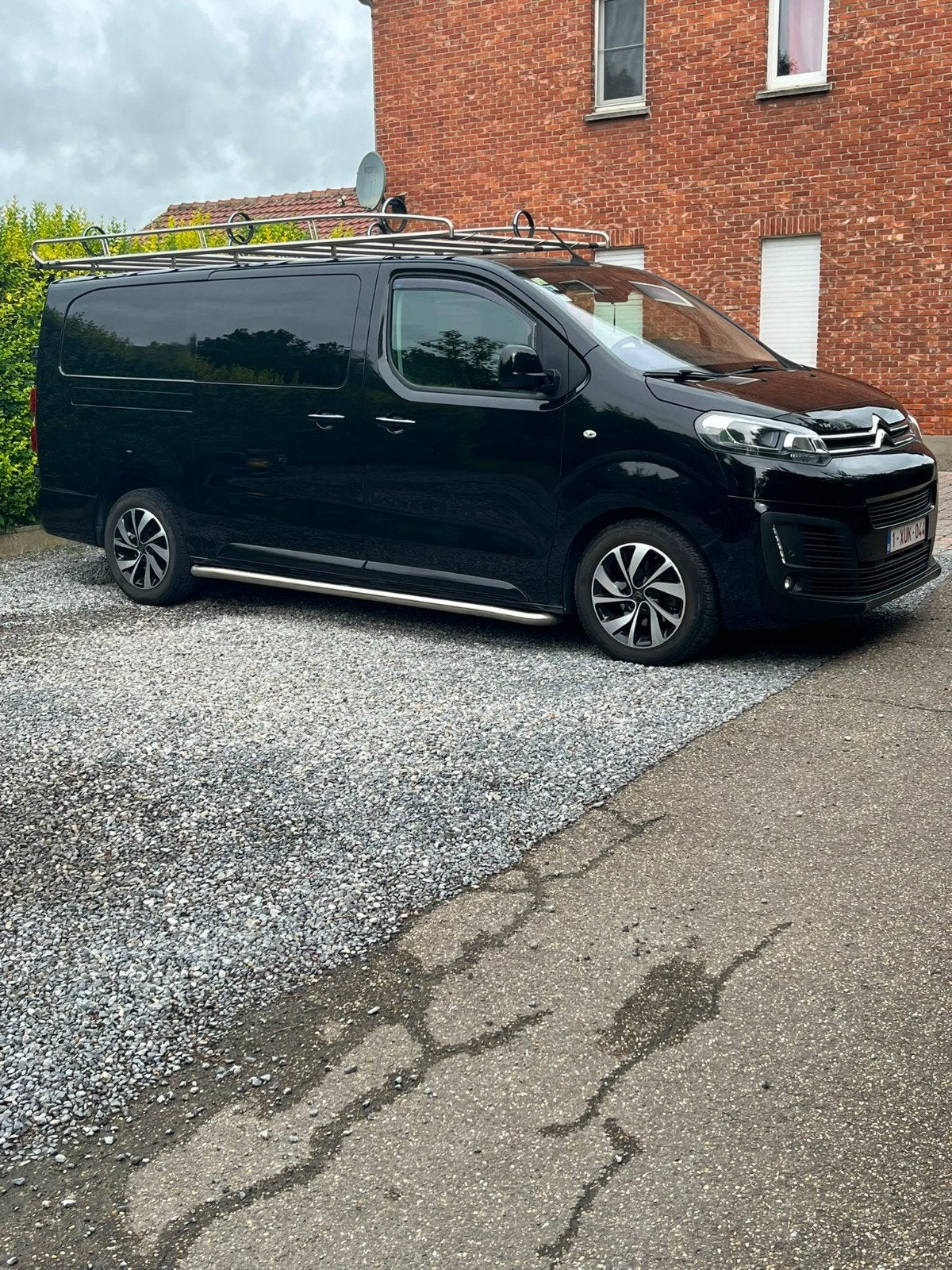 Citroën Jumpy 2.0 BlueHDi 180 pk Automaat, Auto's, Bestelwagens en Lichte vracht, Bedrijf, Citroën, Automaat, Zwart, Zwart, Ophalen