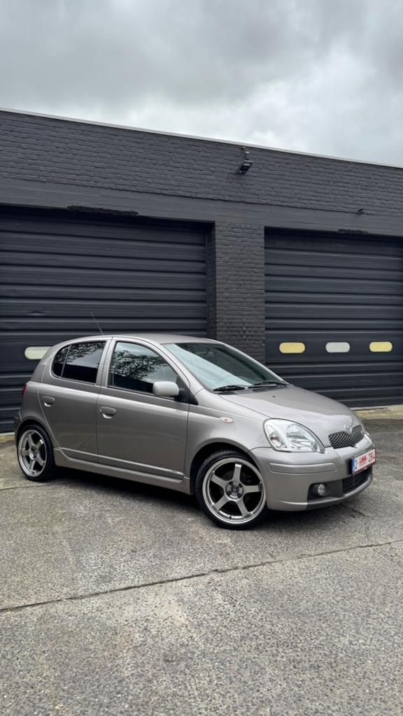 Toyota Yaris T Sport 1.5 VVT-i 106pk – 5 Deurs – Airco – 17”, Autos, Achat, Boîte manuelle, 5 portes, Yaris