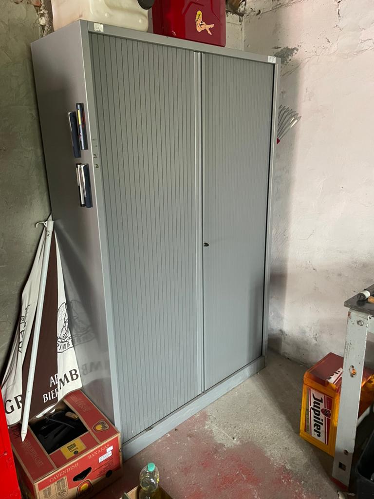Armoire d atelier a volet, Enlèvement, Comme neuf