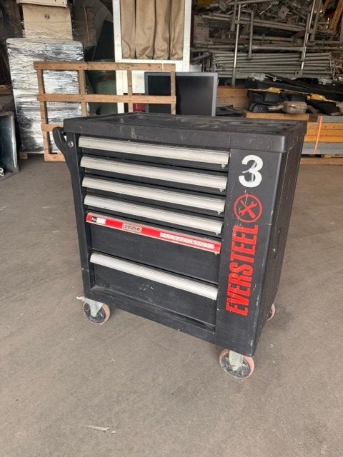 Chariot à outils EVERSTEEL avec contenu, Enlèvement, Remplie