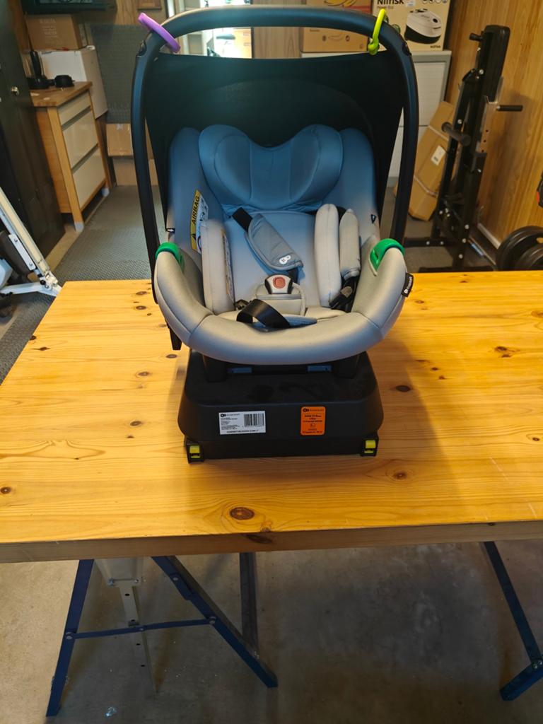 Siège auto Kinderkraft MINK PRO 2 i-Size avec base Isofix, Enfants & Bébés, Sièges auto, Enlèvement, Isofix