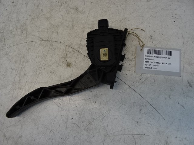 GASPEDAAL Ford Mondeo V (F1501074903697988C00202), Gebruikt, Ford