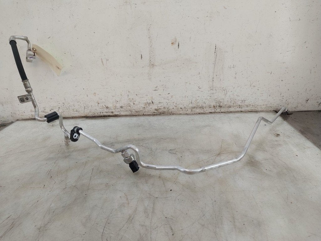 AIRCO LEIDING BMW 1 serie (F40) (01-2019/-), Gebruikt, BMW, Petuelring 130
80809  München, DE, Bayerische Motoren Werke AG