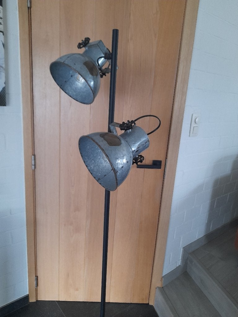 Staanlamp industrieel, Huis en Inrichting, Lampen | Vloerlampen, Ophalen, Zo goed als nieuw, Hout, 150 tot 200 cm