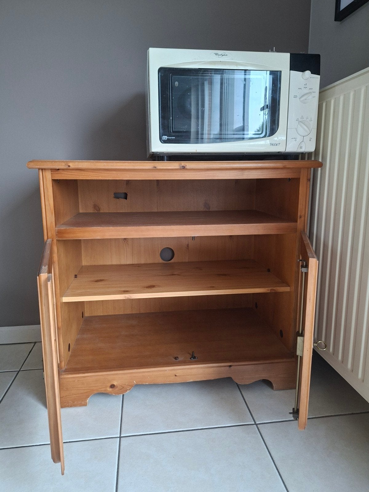 tv-kast en microgolfoven, Enlèvement, Utilisé