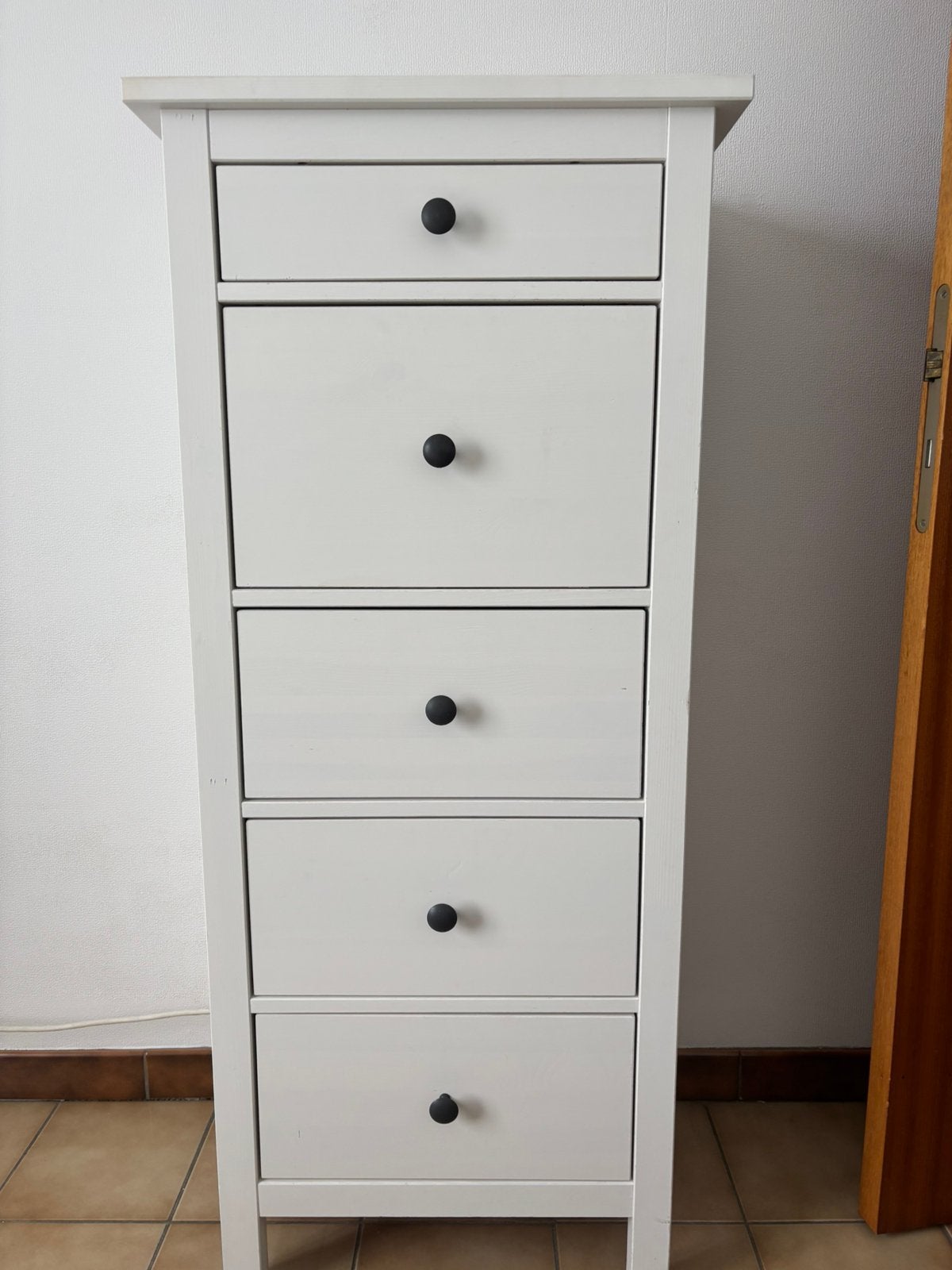 Wit kastje Ikea, Ophalen, Zo goed als nieuw