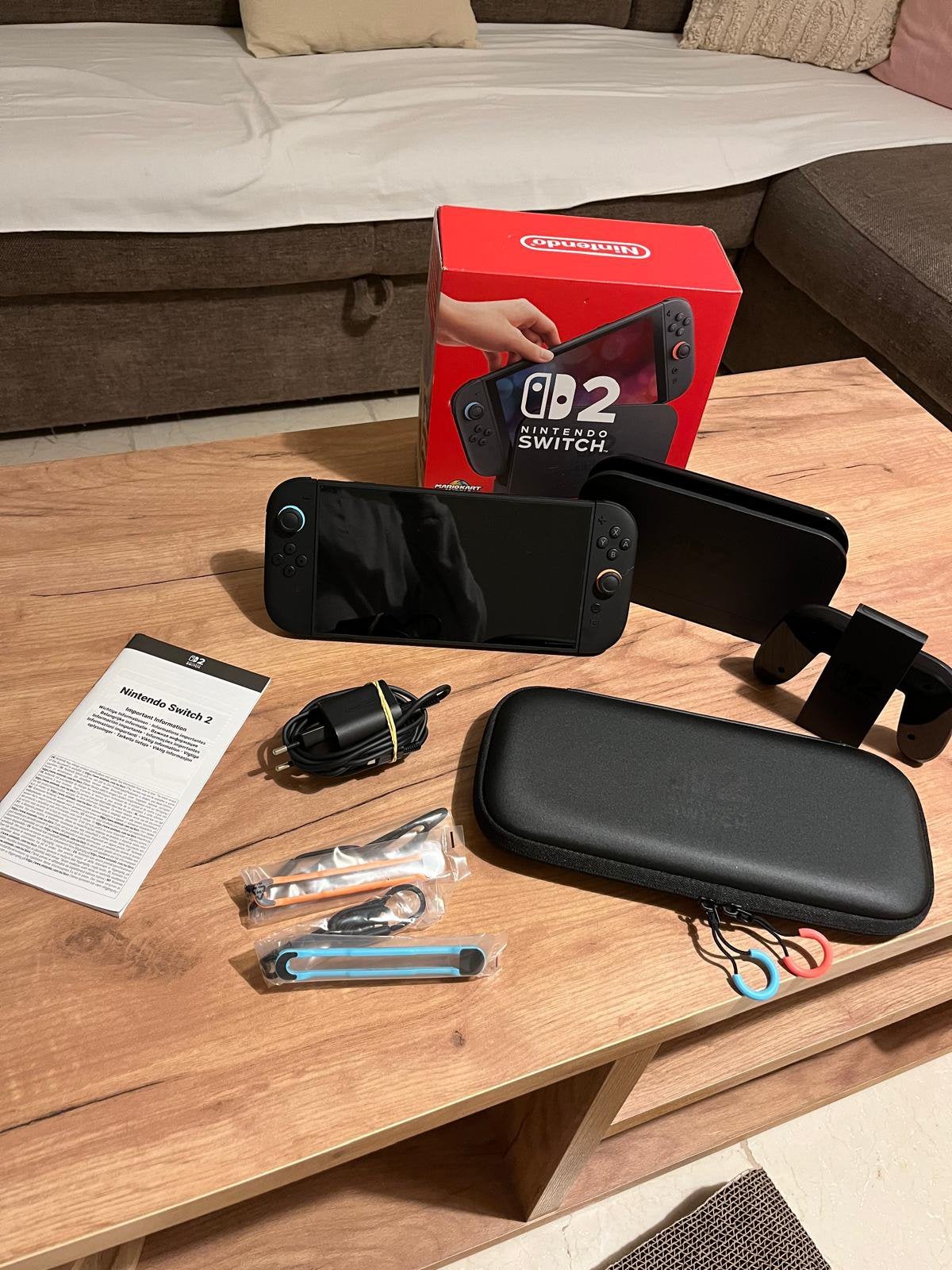 Nintendo Switch 2, Games en Spelcomputers, Ophalen, Zo goed als nieuw, Met 2 controllers, Switch Original