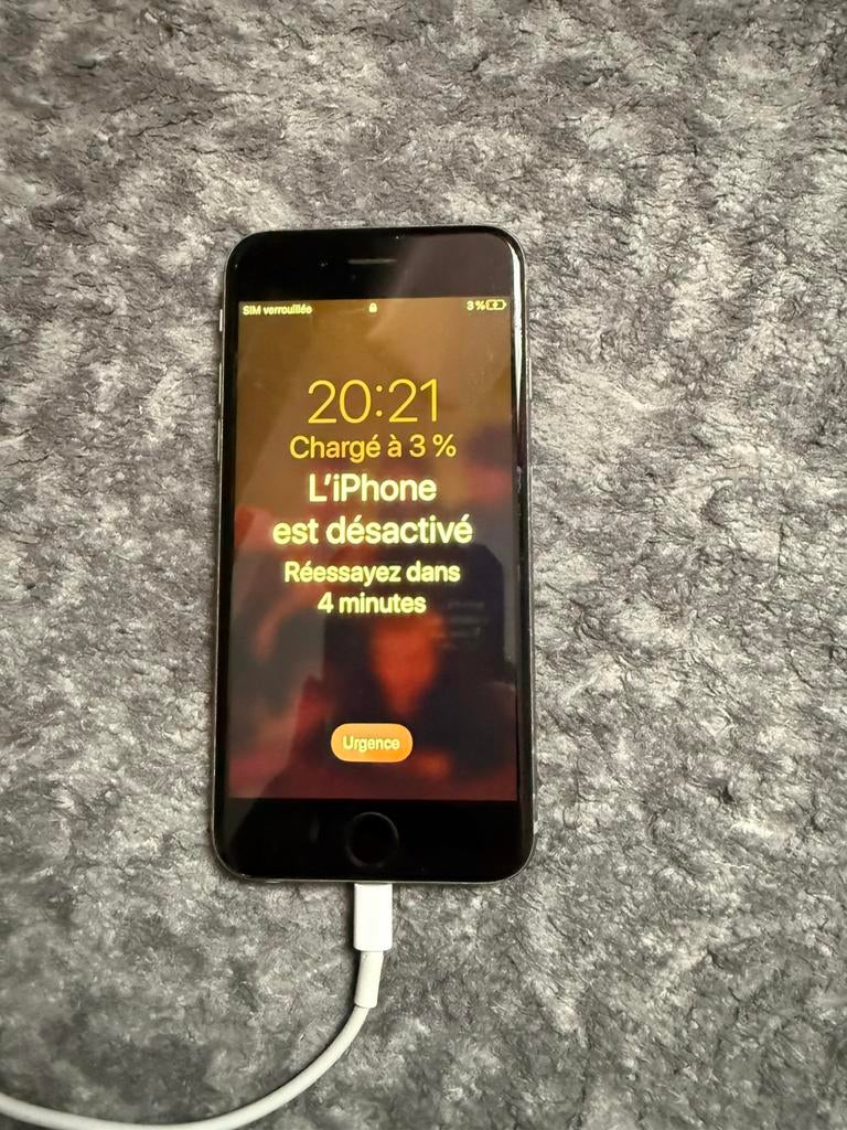 Iphone 6s bloqué, Enlèvement ou Envoi, Utilisé