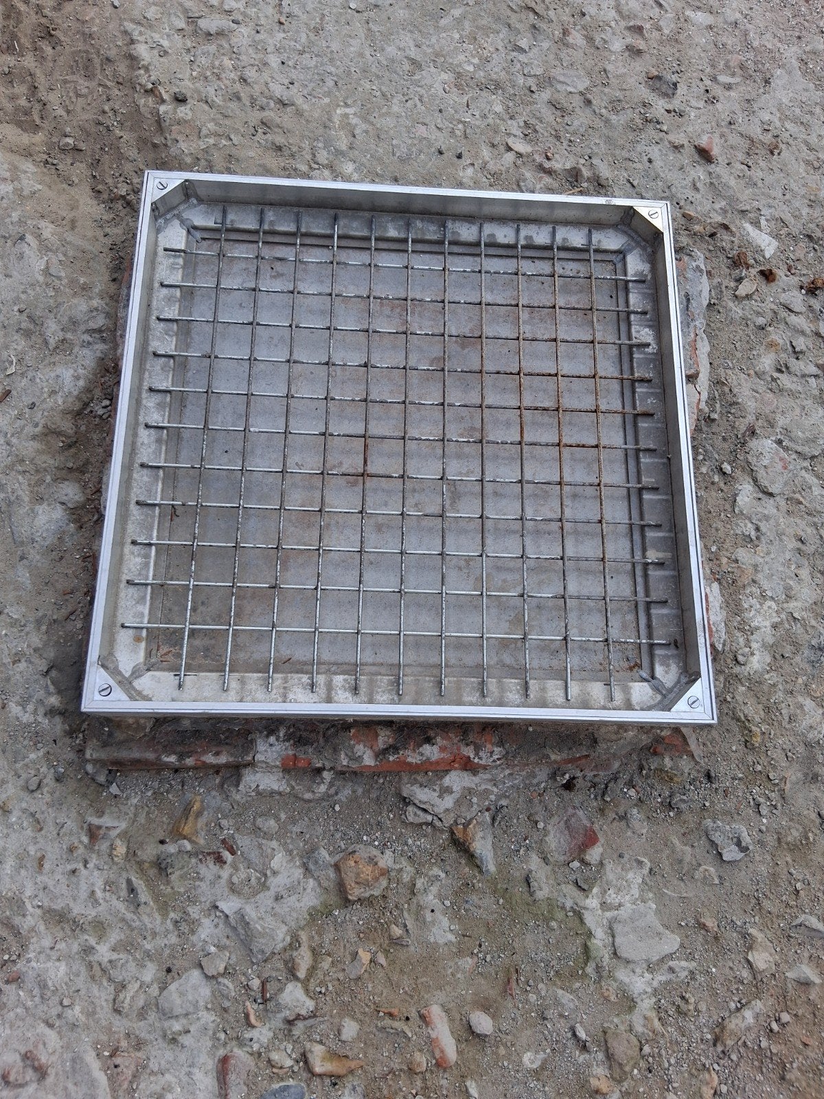 Putdeksel, Doe-het-zelf en Bouw, Ophalen, Aluminium