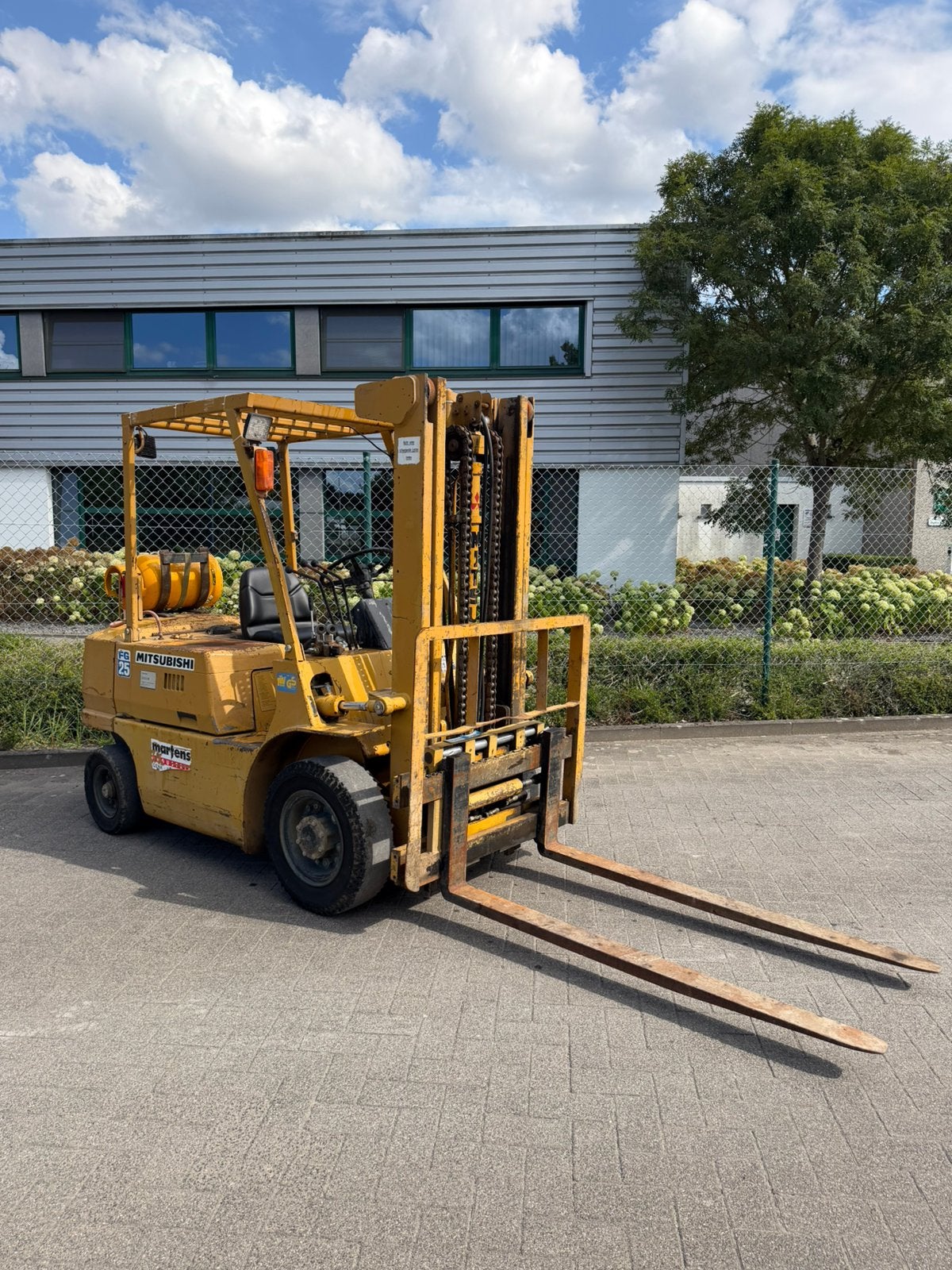 Heftruck Mitsubishi FG25, Zakelijke goederen, Machines en Bouw | Heftrucks en Intern transport, 2000 tot 3000 kg, Ophalen, LPG