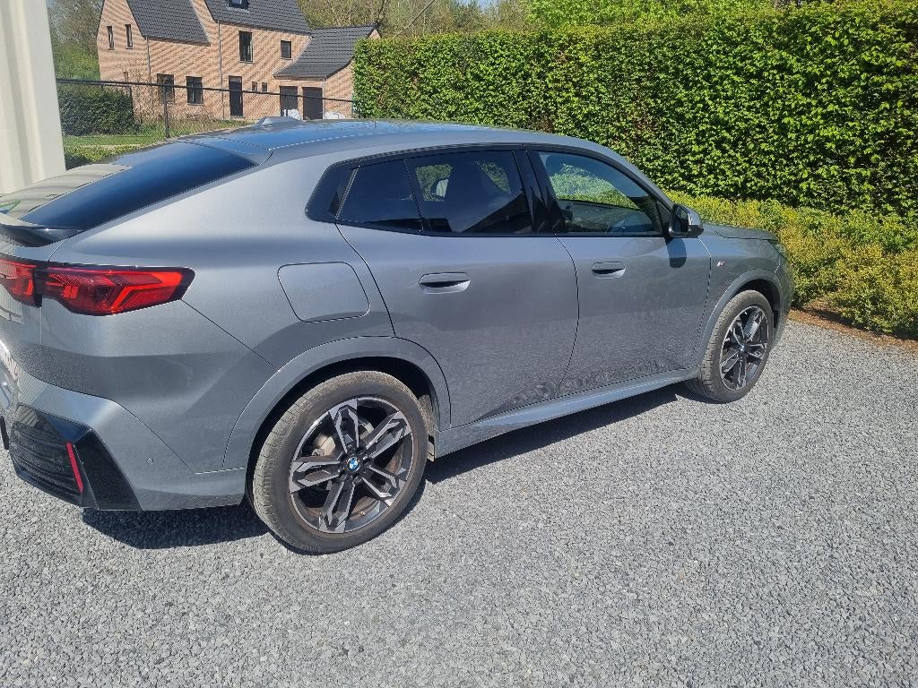 Bmw x2 sDrive 20i, Autos, BMW, Argent ou Gris, Euro 6, Noir, 5 portes