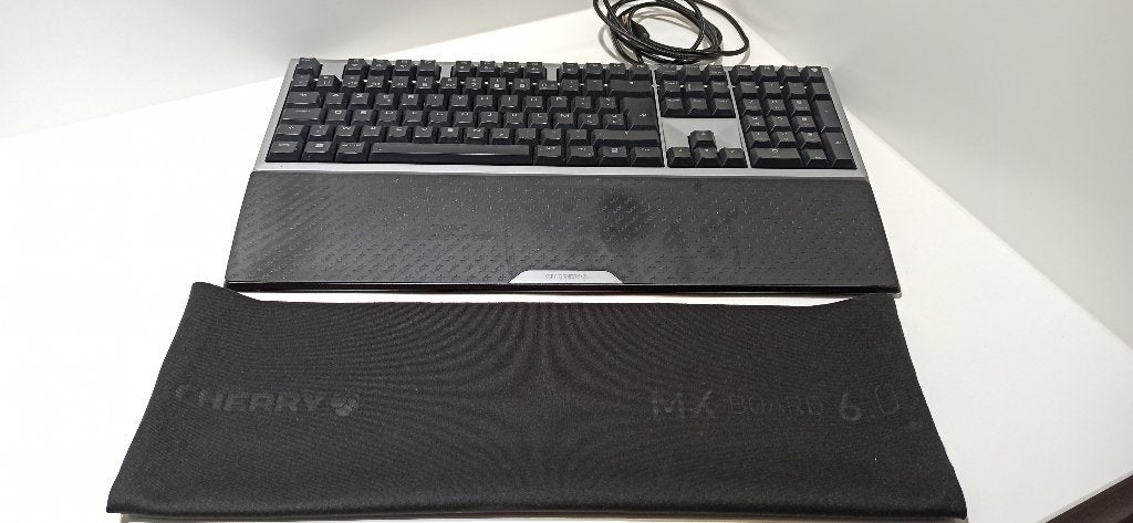 diverse toetsenborden (voor Apple & Windows & media ), Gaming toetsenbord, Azerty, Ophalen of Verzenden, Zo goed als nieuw