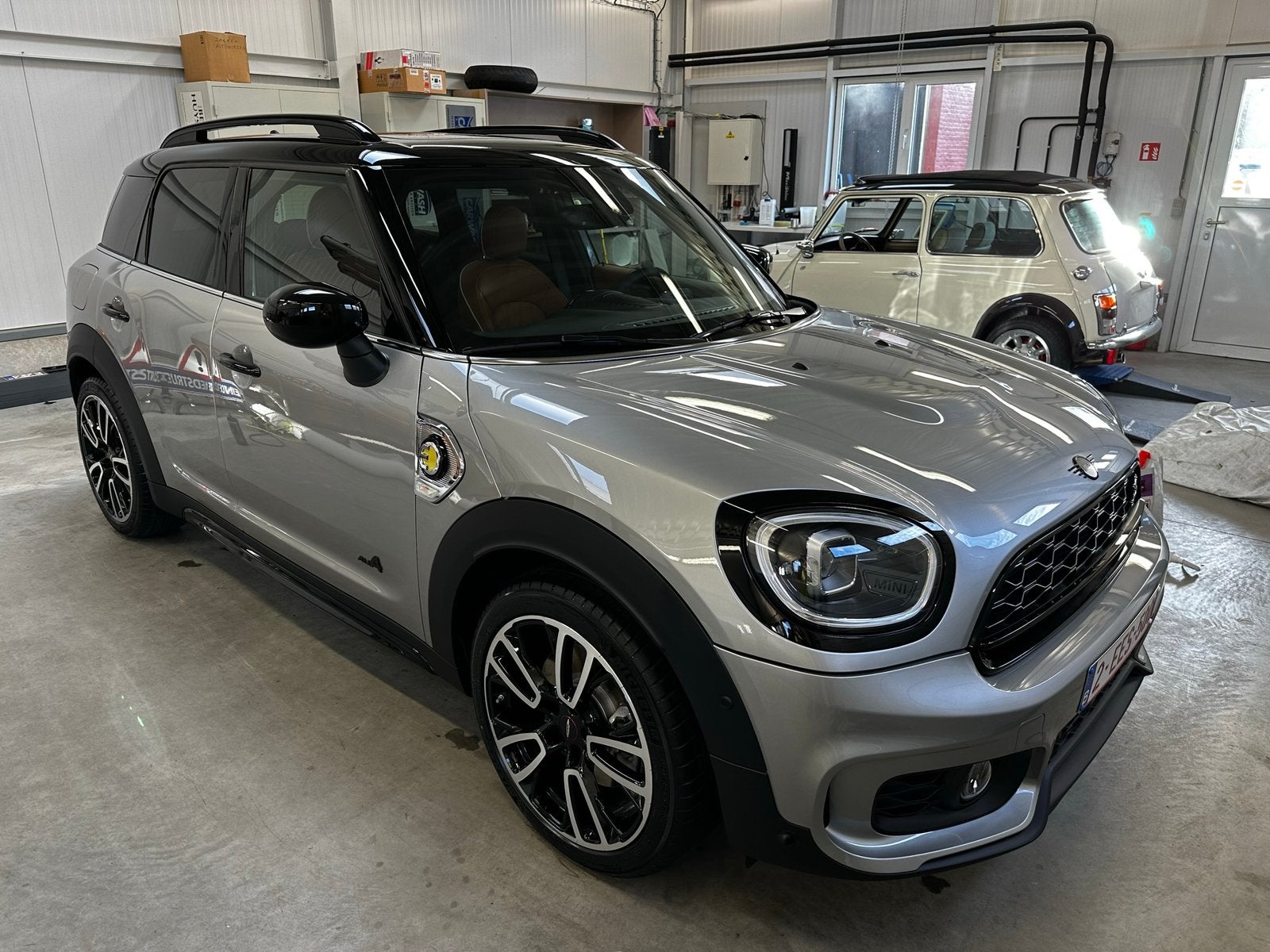 MINI Cooper SE Countryman ALL4 – JCW Sportpakket, Auto's, Automaat, Dealer onderhouden, Euro 6, Bi-Xenon koplampen
