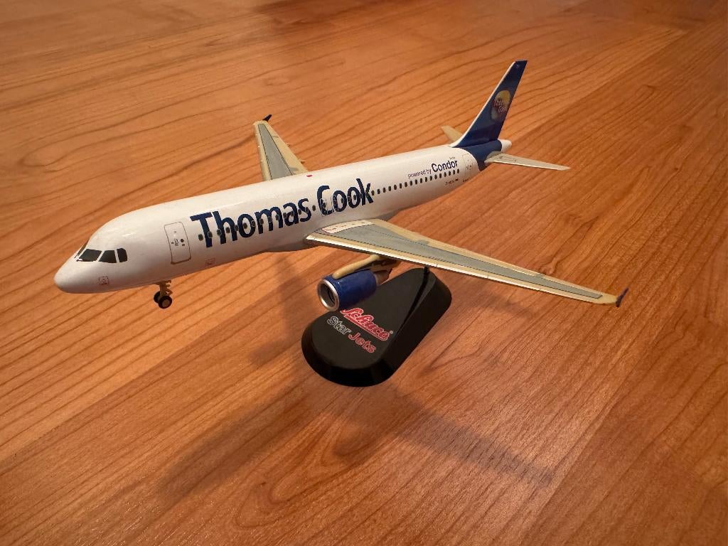 Thomas Cook Airbus A320-200 - Scale 1:200 - Schuco Star Jets, Autres marques, 1:200 ou moins, Comme neuf, Avion