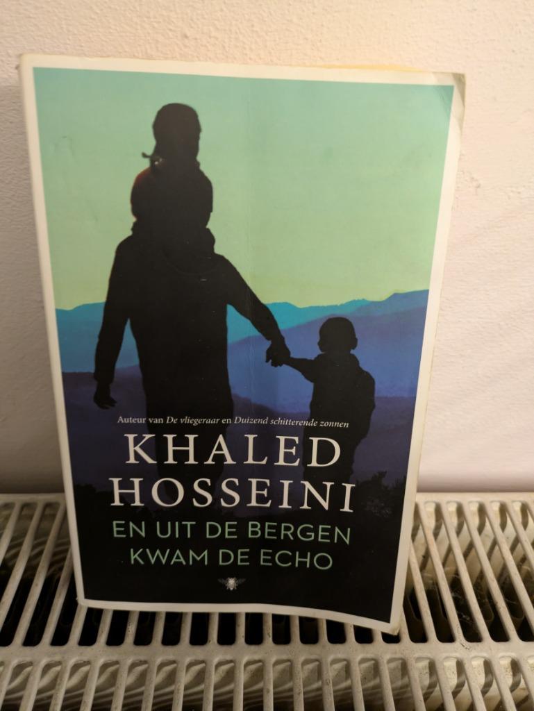En uit de bergen kwam de echo, Ophalen of Verzenden, Gelezen