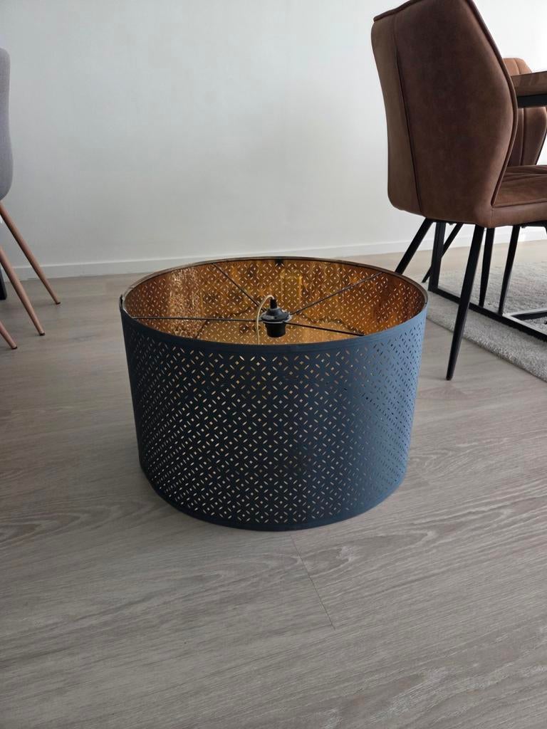 Lampenkap Ikea blauw, Ophalen
