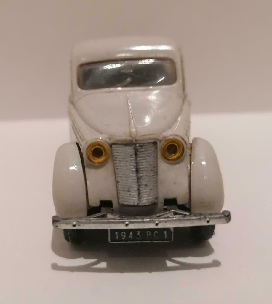 Norev Plast - Renault Juvaquatre gris n10 - 1:43, Enlèvement ou Envoi, Utilisé, Voiture, Norev