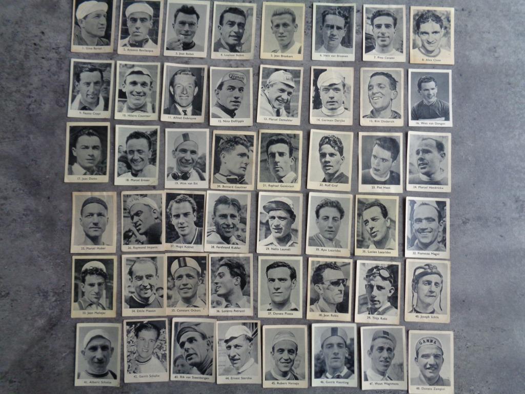 WIELRENNERS RIZLA chromos 1956 REVUE DER KAMPIOENEN 48X, Verzenden
