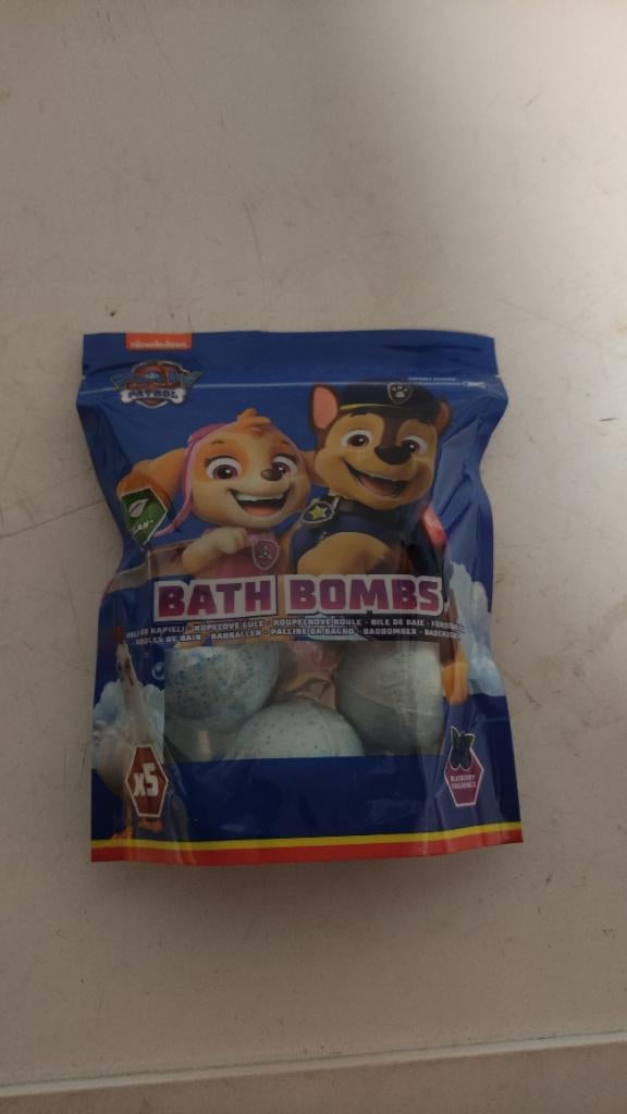 Nieuwe zakken badbruisballen Peppa pig en Paw Patrol, Bijoux, Sacs & Beauté, Beauté | Soins du corps, Enlèvement ou Envoi, Neuf