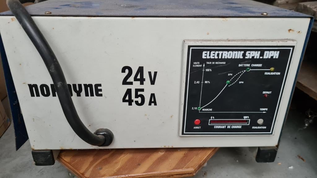 Nordyne 24V 45A batterijlader, werking onbekend, Ophalen, Elektrisch, Heftruck