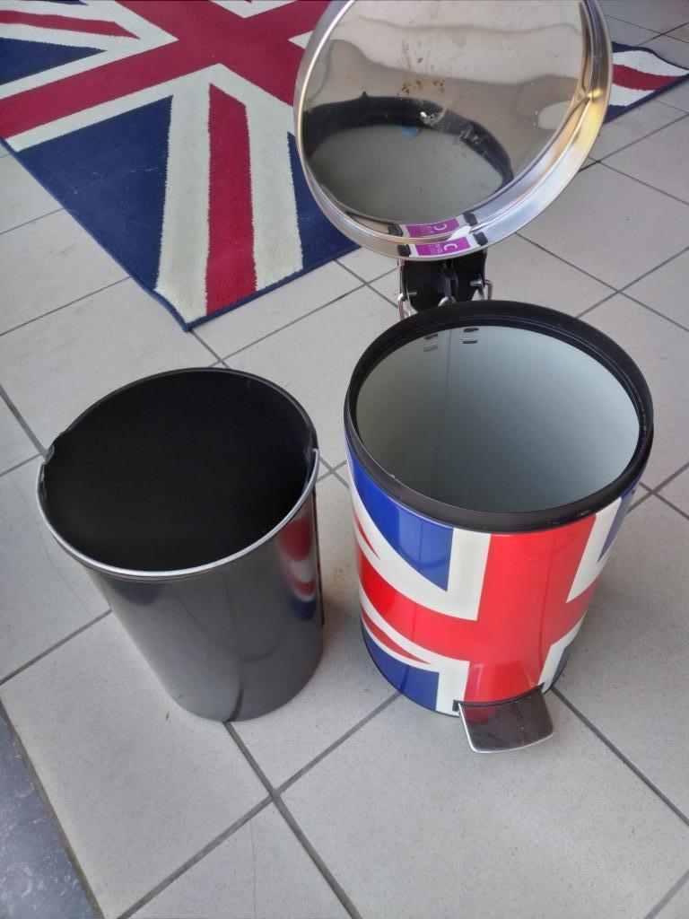 Poubelle BRABANTIA à pédale volume 10-12 l. drapeau anglais, Enlèvement, À pédale