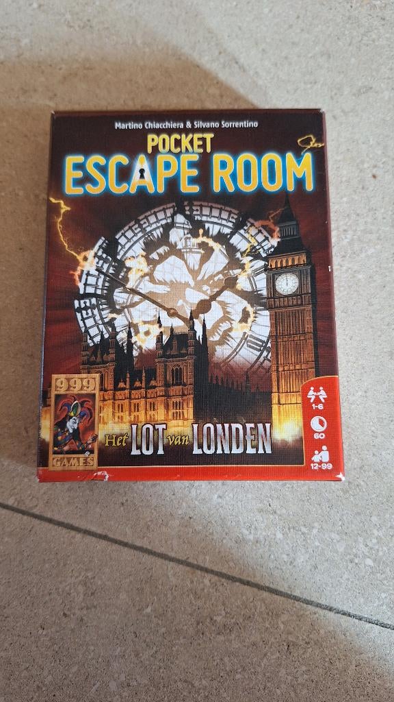 999 Games : Pocket Escape Room het Lot van Londen, Hobby en Vrije tijd, Ophalen of Verzenden, Gebruikt