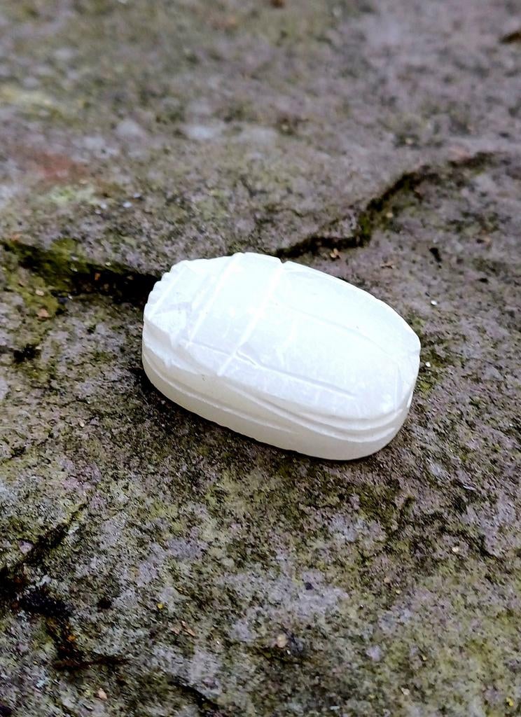 Kleine Egyptische scarabee, Ophalen of Verzenden, Zo goed als nieuw