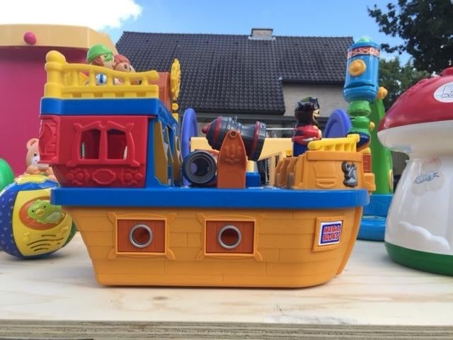 bateau pirate, Enlèvement, Comme neuf