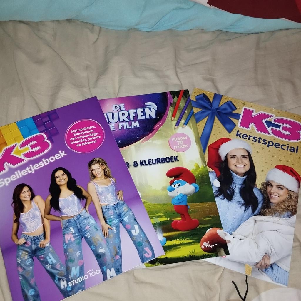 3 spel, sticker en kleur boekjes K3 en smurfen, Ophalen of Verzenden