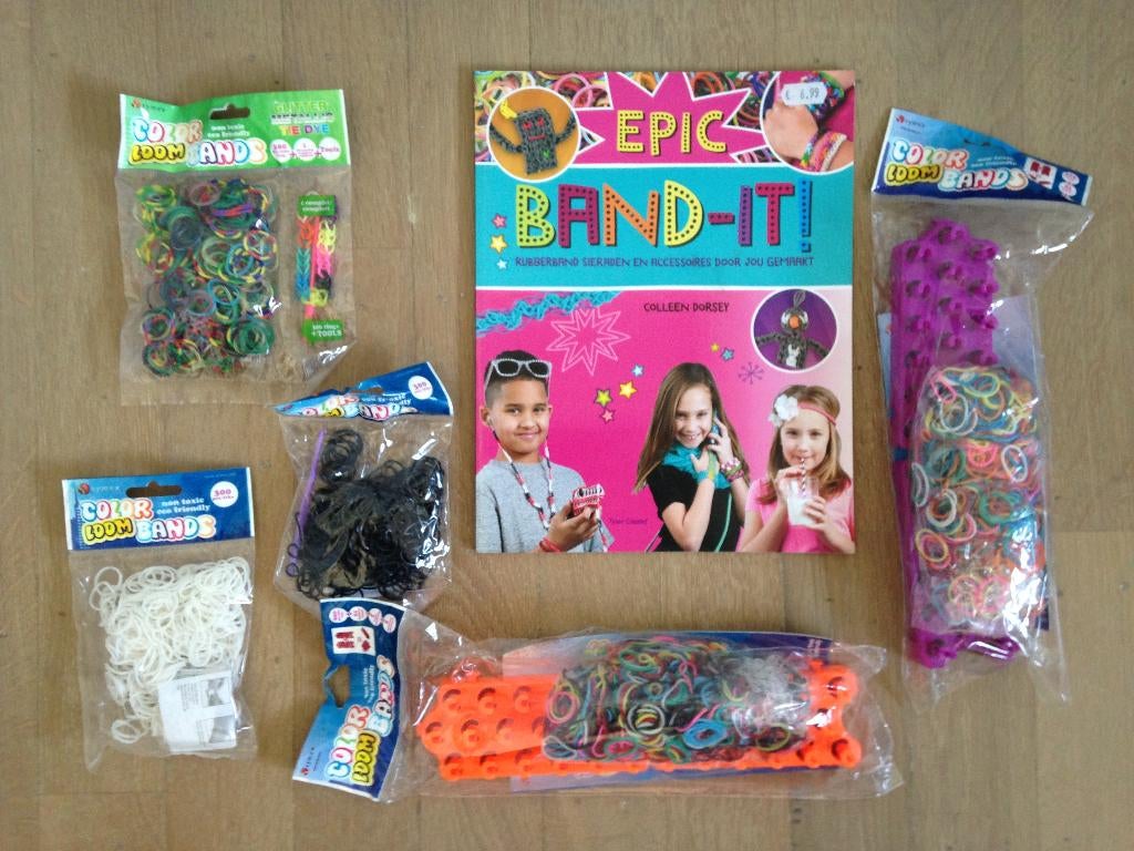 knutselset LOOMBANDJESS 5+ nieuw!!Nieuwprijs 31 euro!, Kinderen en Baby's, Speelgoed | Educatief en Creatief, Ophalen of Verzenden