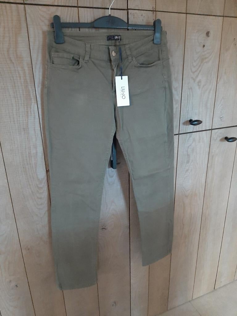 LIU JO kaki stretch jeans Mt30 (nwpr 179eur), Neuf, Enlèvement ou Envoi, W30 - W32 (confection 38/40), Autres couleurs