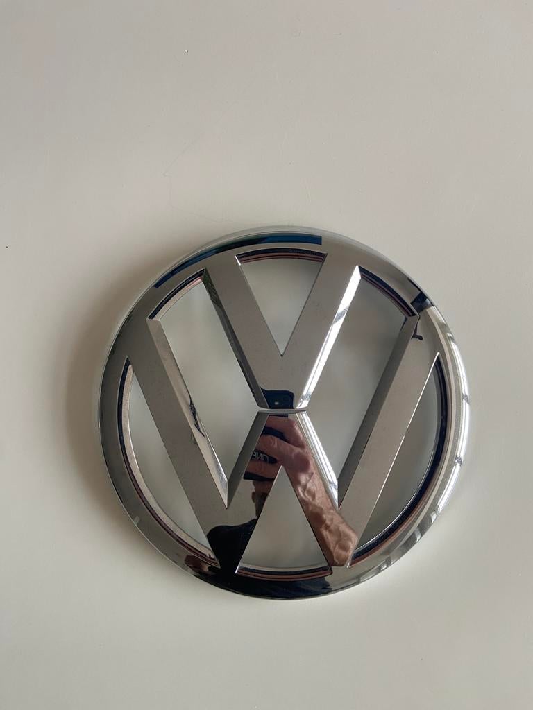 Vw t6/t6.1 originele front en back Logo badge., Autos : Pièces & Accessoires, Petit matériel, Enlèvement ou Envoi, Neuf, Volkswagen