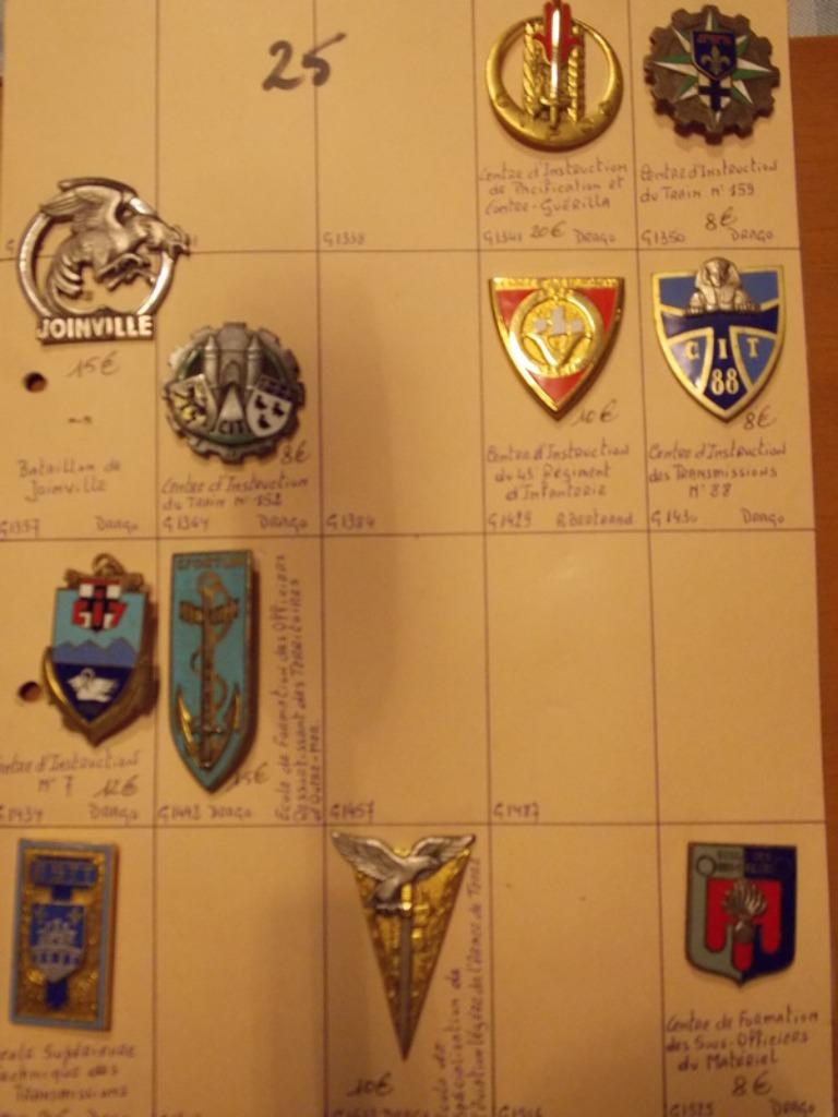 Franse insignia te koop (Per stuk) (B), Ophalen of Verzenden, Landmacht, Embleem of Badge