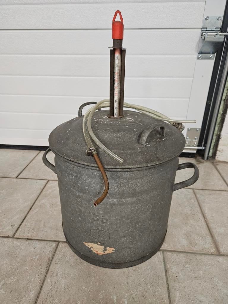 Vintage steriliseerketel, Ophalen
