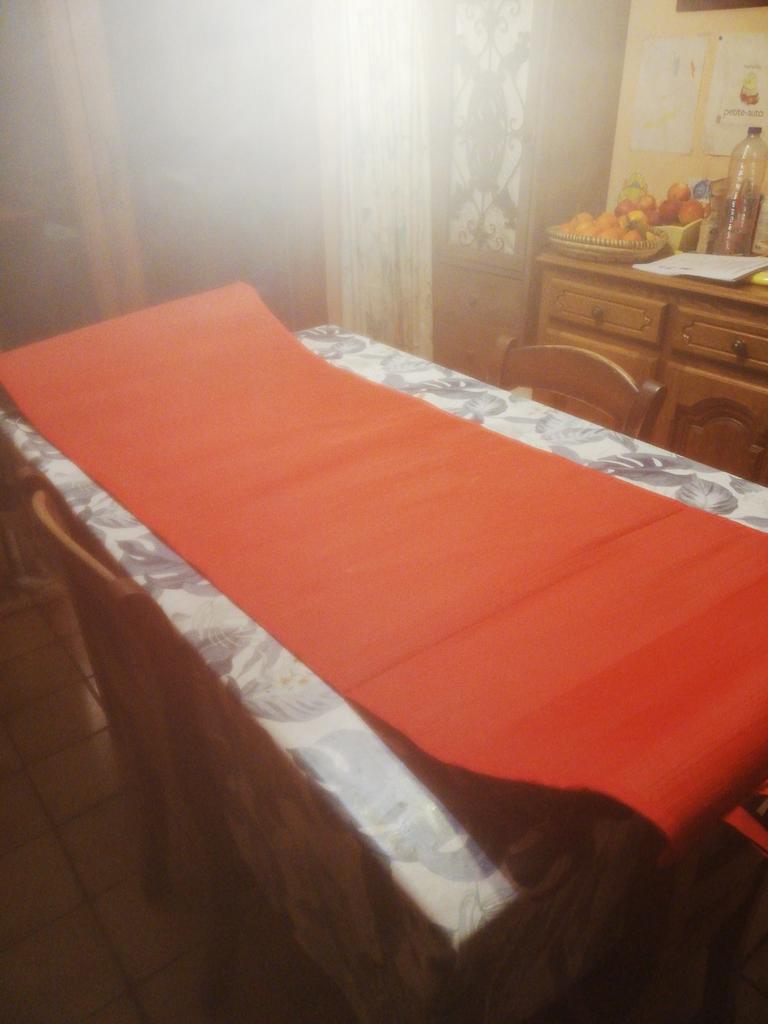 Tapis de sol 178 cm sur 61 cm. Neuf., Caravanes & Camping, Enlèvement ou Envoi, Comme neuf