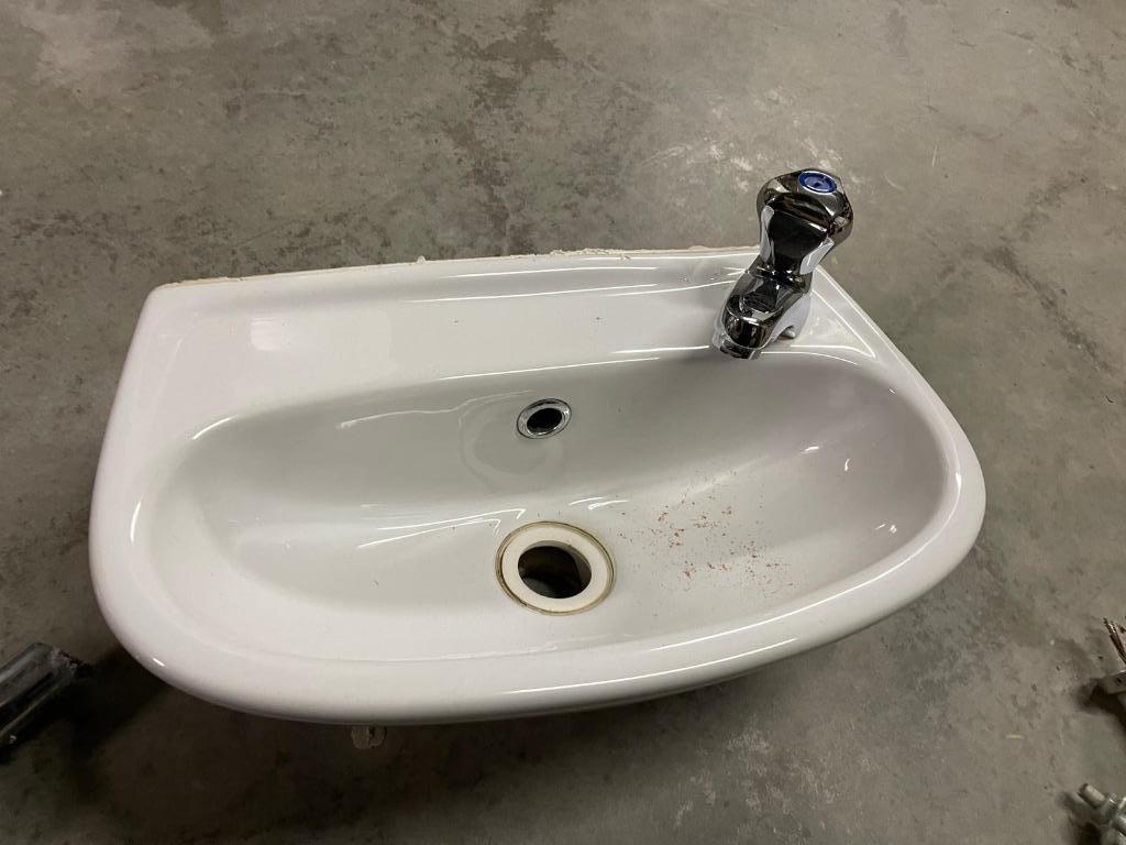 Wasbakje voor op toilet, Doe-het-zelf en Bouw, Sanitair, Ophalen, Zo goed als nieuw, Toilet