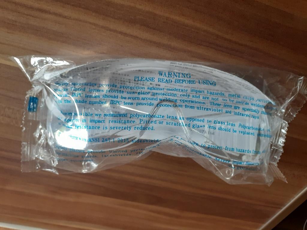 Lunettes de sécurité et lunettes neuves dans leur emballage, Bricolage & Construction, Lunettes de protection, Enlèvement ou Envoi