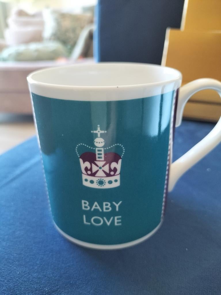 Mug de naissance du prince George de Cambridge, Envoi, Comme neuf