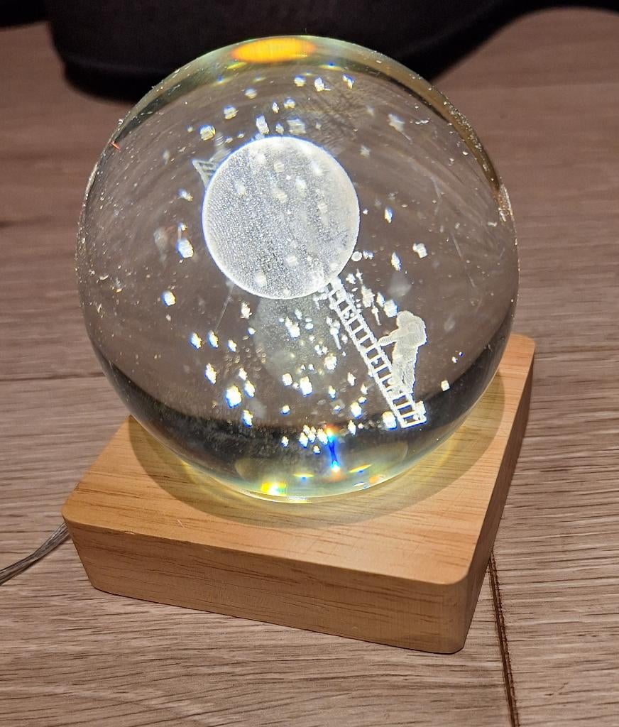 Ruimtelamp glazen bol op houten staander, NIEUW, Huis en Inrichting, Lampen | Tafellampen, Nieuw, Minder dan 50 cm, Glas, Hout