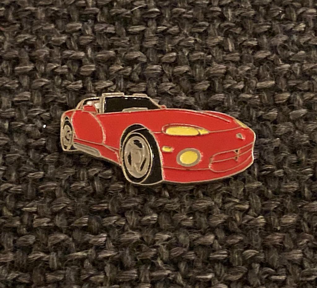 PIN - AUTO - VOITURE - CAR, Envoi, Utilisé, Transport, Insigne ou Pin's