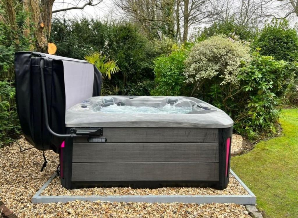 Neuf Jacuzzi 80jets très exclusif pour 5 personnes, Enlèvement ou Envoi, Neuf