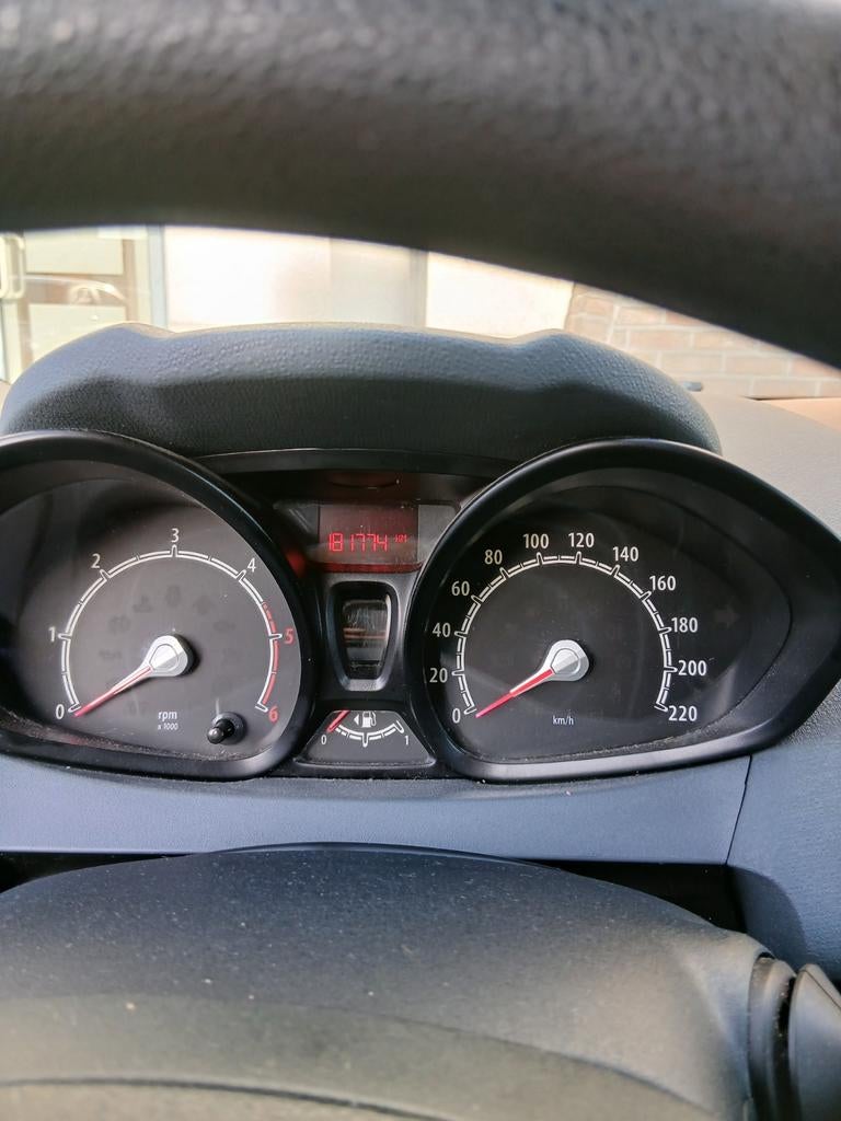 Ford fiesta 1600tdci met automatic airco, Auto's, Particulier, Te koop