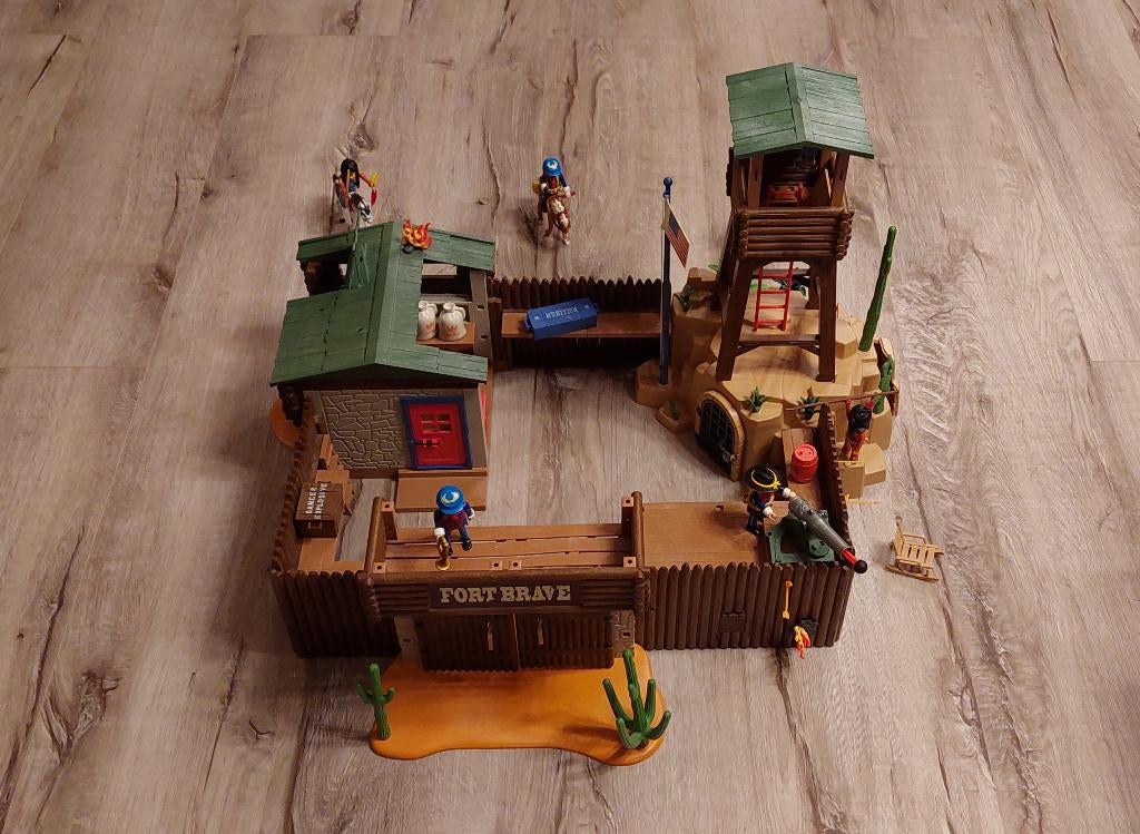 PLAYMOBIL WESTERN FORT REF. 5245, Enfants & Bébés, Jouets | Playmobil, Enlèvement, Utilisé
